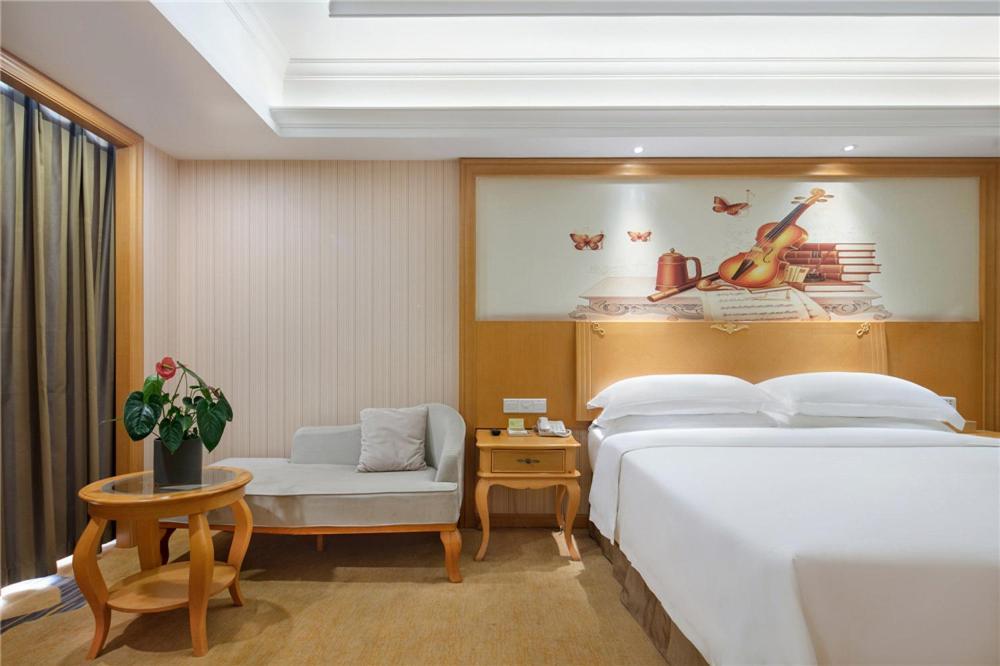 Vienna Hotel Zhengzhou Zhongyuan Futa Ngoại thất bức ảnh
